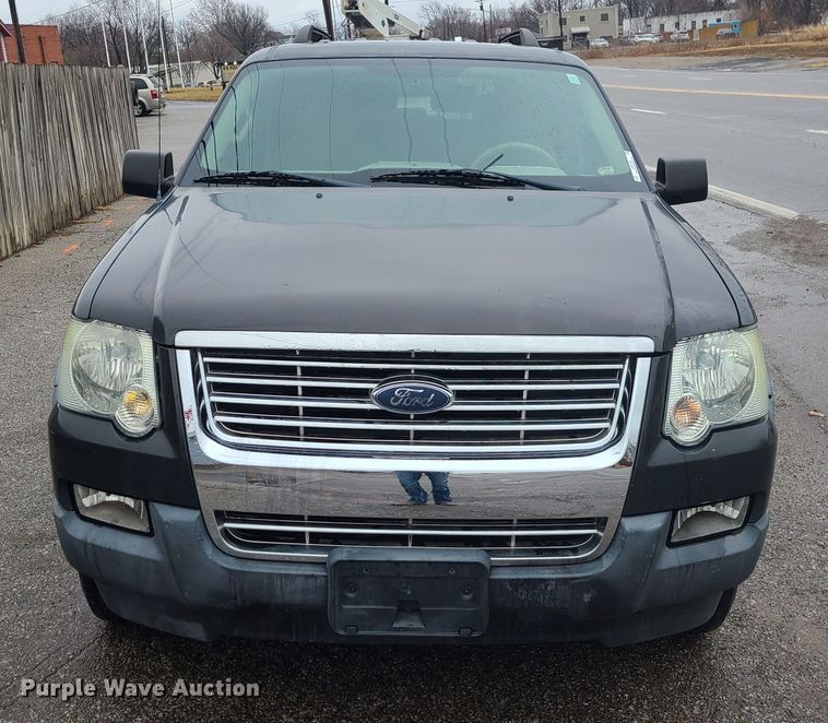 image for item JW9760 2007 Ford Explorer XLT  SUV