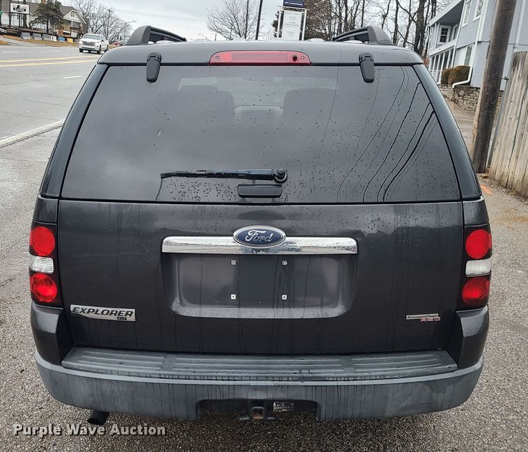 image for item JW9760 2007 Ford Explorer XLT  SUV
