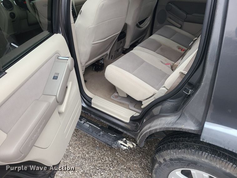 image for item JW9760 2007 Ford Explorer XLT  SUV