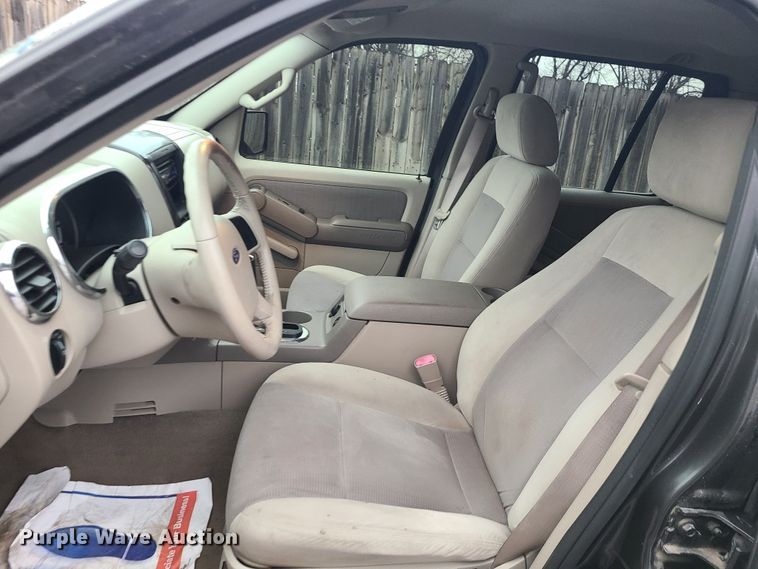 image for item JW9760 2007 Ford Explorer XLT  SUV