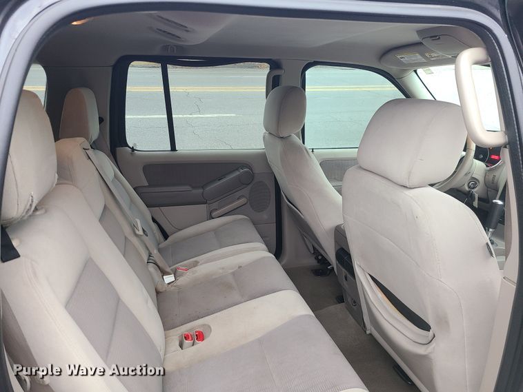 image for item JW9760 2007 Ford Explorer XLT  SUV