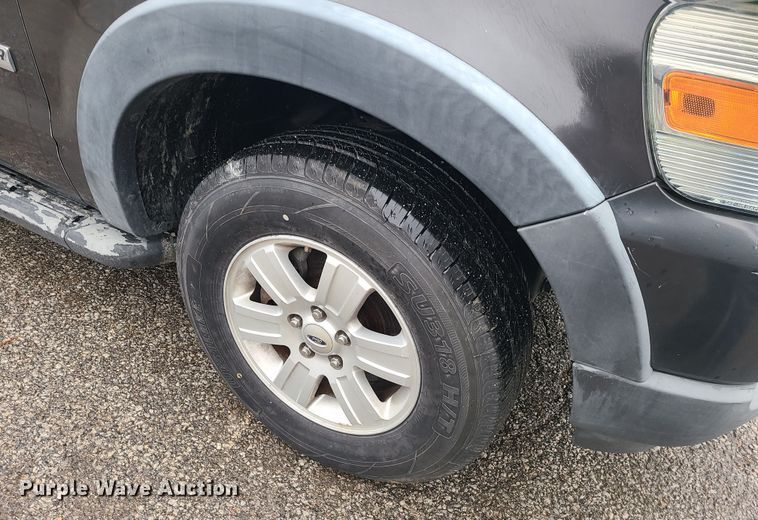 image for item JW9760 2007 Ford Explorer XLT  SUV