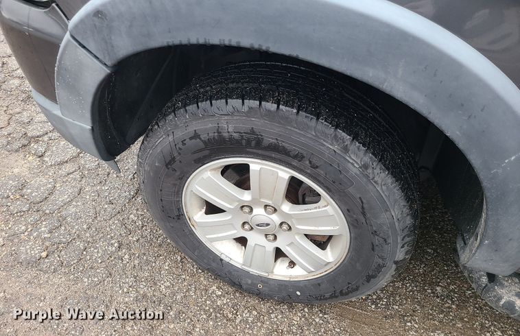 image for item JW9760 2007 Ford Explorer XLT  SUV