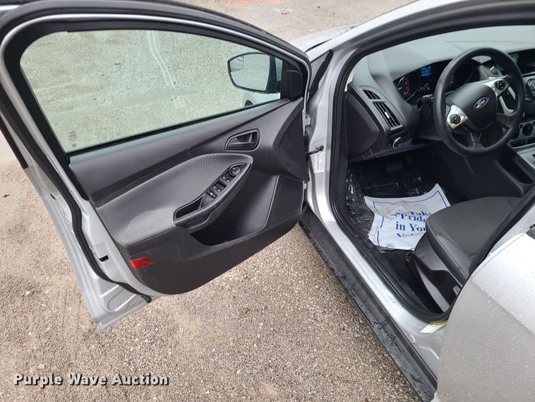 image for item JW9762 2012 Ford Focus SE