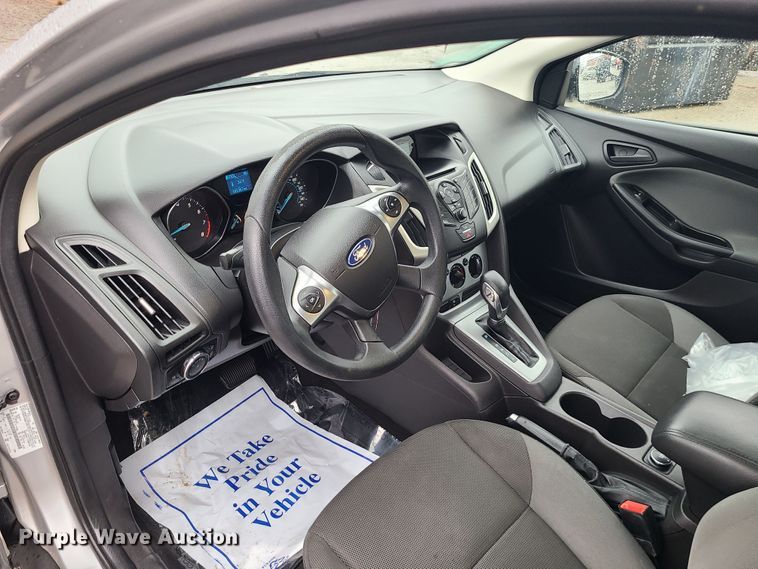 image for item JW9762 2012 Ford Focus SE