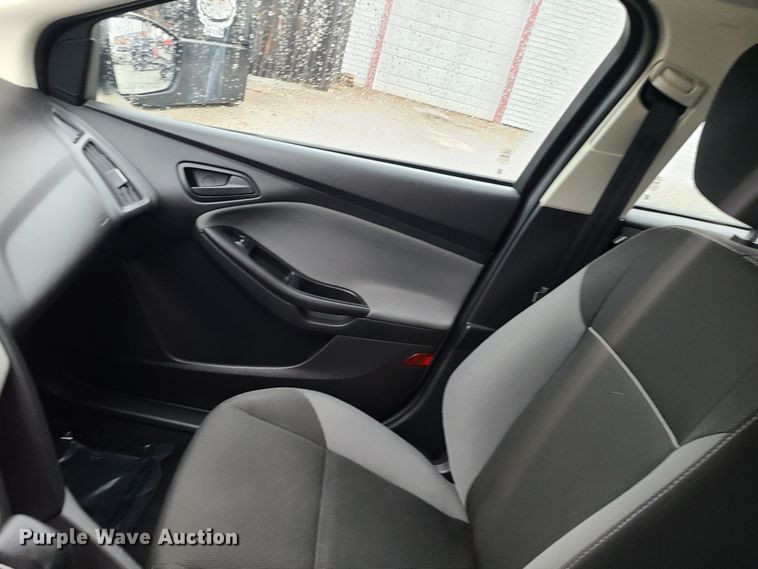 image for item JW9762 2012 Ford Focus SE