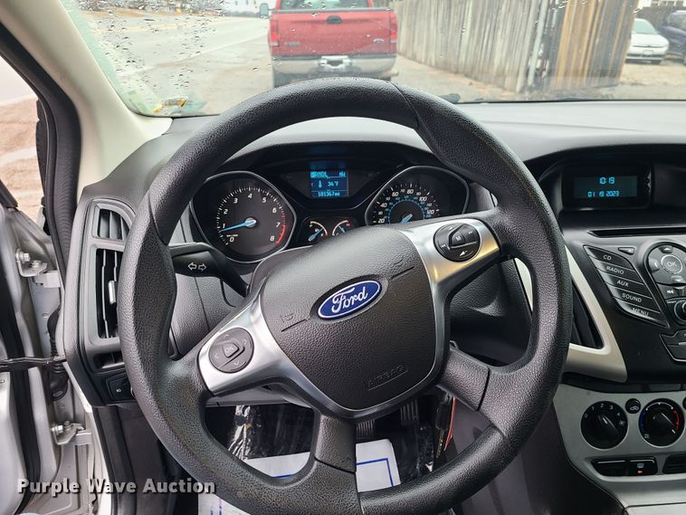 image for item JW9762 2012 Ford Focus SE