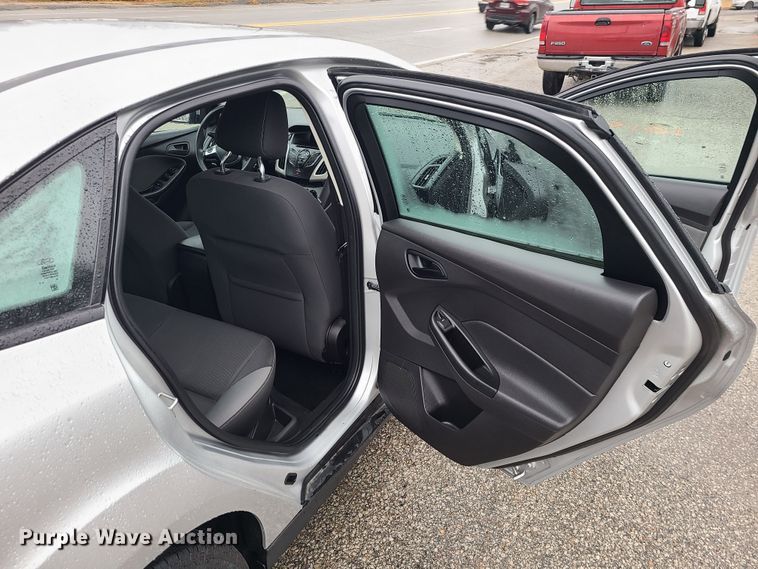 image for item JW9762 2012 Ford Focus SE