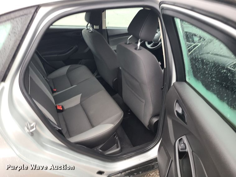 image for item JW9762 2012 Ford Focus SE