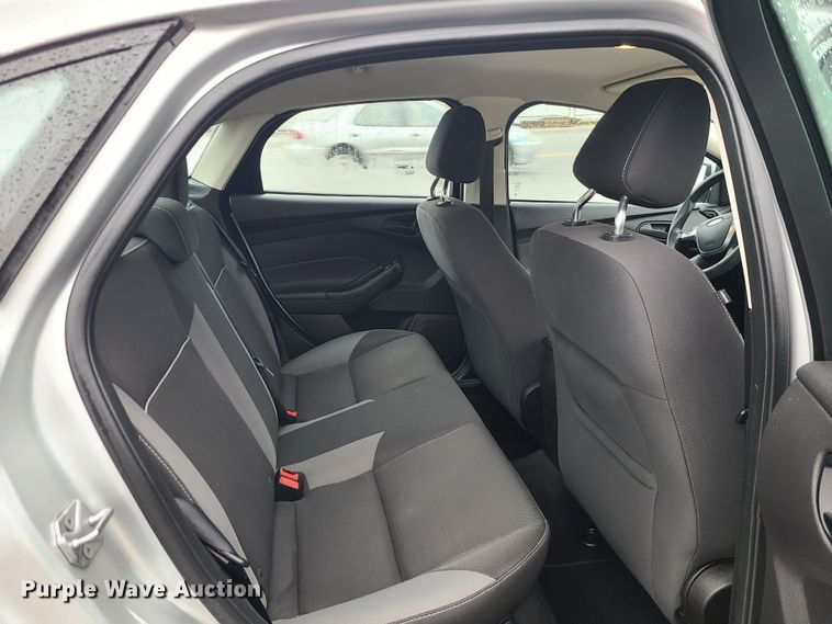 image for item JW9762 2012 Ford Focus SE