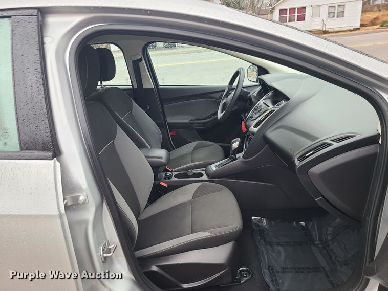 image for item JW9762 2012 Ford Focus SE