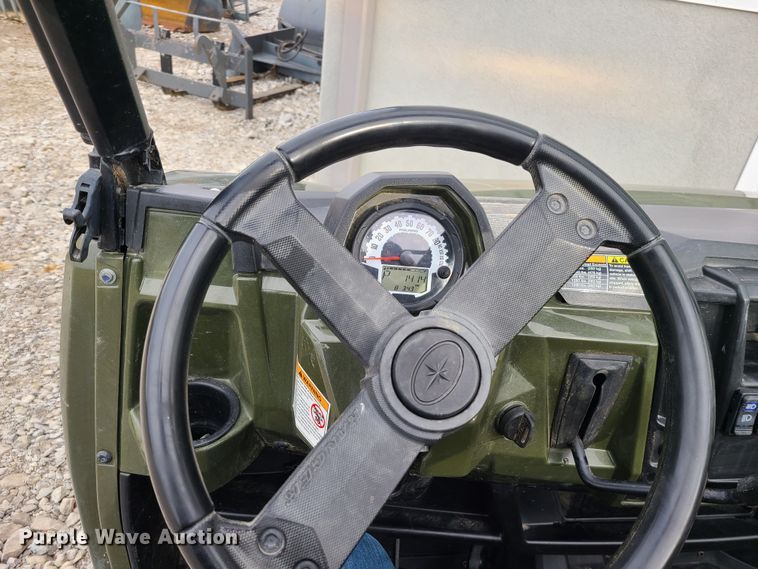 image for item JW9786 2014 Polaris Ranger Crew  utility vehicle