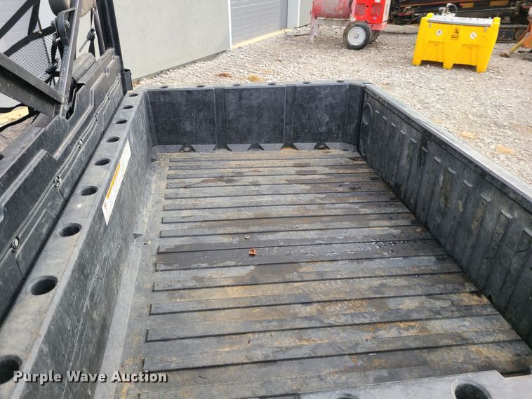 image for item JW9786 2014 Polaris Ranger Crew  utility vehicle