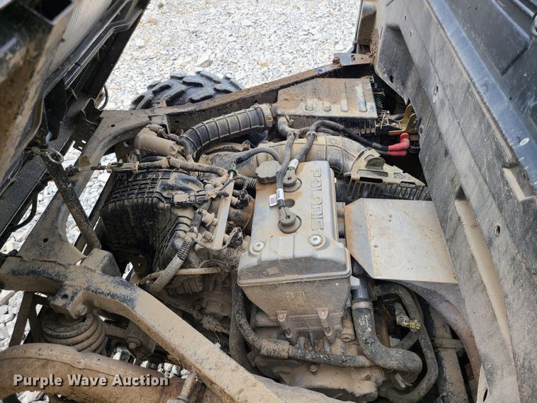 image for item JW9786 2014 Polaris Ranger Crew  utility vehicle