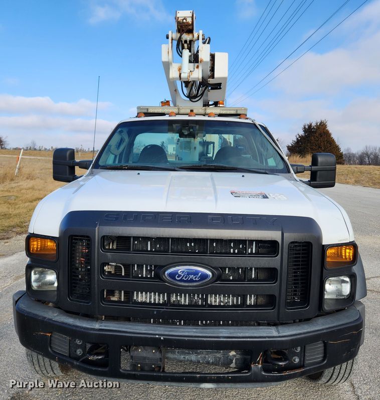 image for item KT9456 2008 Ford F450 Super Duty XL  bucket truck