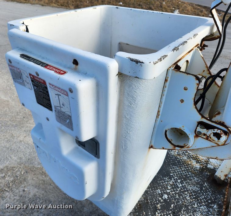 image for item KT9456 2008 Ford F450 Super Duty XL  bucket truck