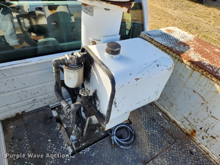 image for item KT9456 2008 Ford F450 Super Duty XL  bucket truck