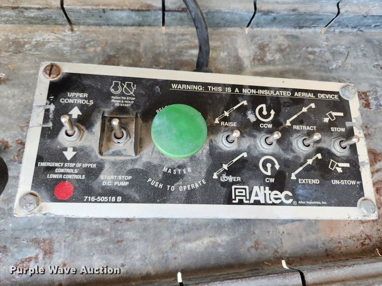 image for item KT9456 2008 Ford F450 Super Duty XL  bucket truck