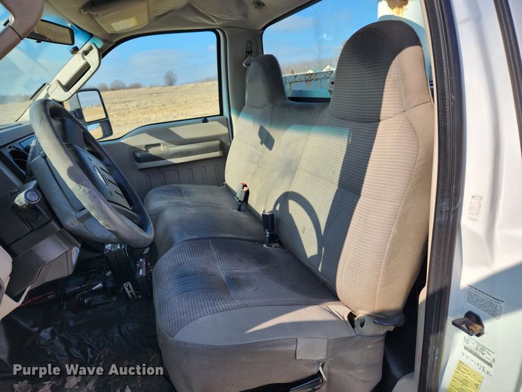 image for item KT9456 2008 Ford F450 Super Duty XL  bucket truck