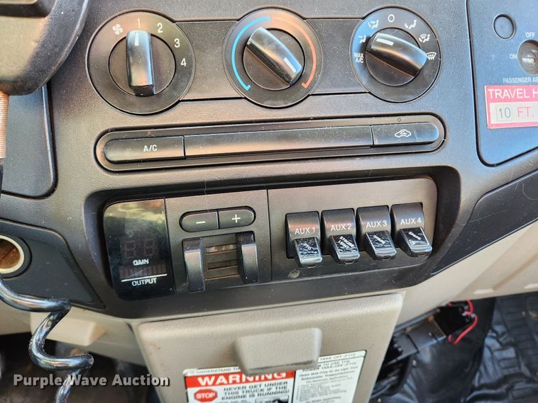 image for item KT9456 2008 Ford F450 Super Duty XL  bucket truck