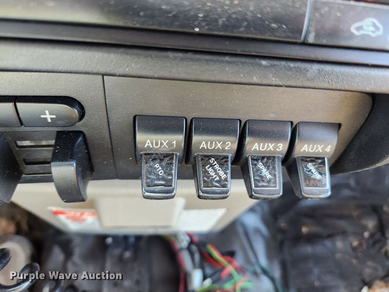 image for item KT9456 2008 Ford F450 Super Duty XL  bucket truck