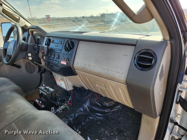 image for item KT9456 2008 Ford F450 Super Duty XL  bucket truck