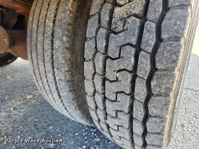 image for item KT9456 2008 Ford F450 Super Duty XL  bucket truck