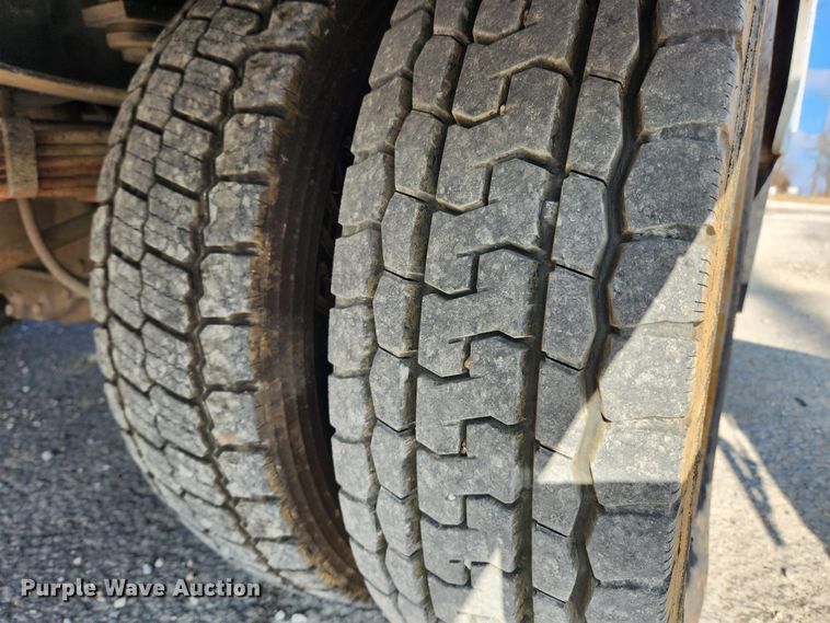 image for item KT9456 2008 Ford F450 Super Duty XL  bucket truck