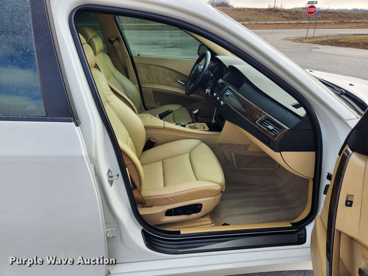 image for item KT9458 2007 BMW 530XI