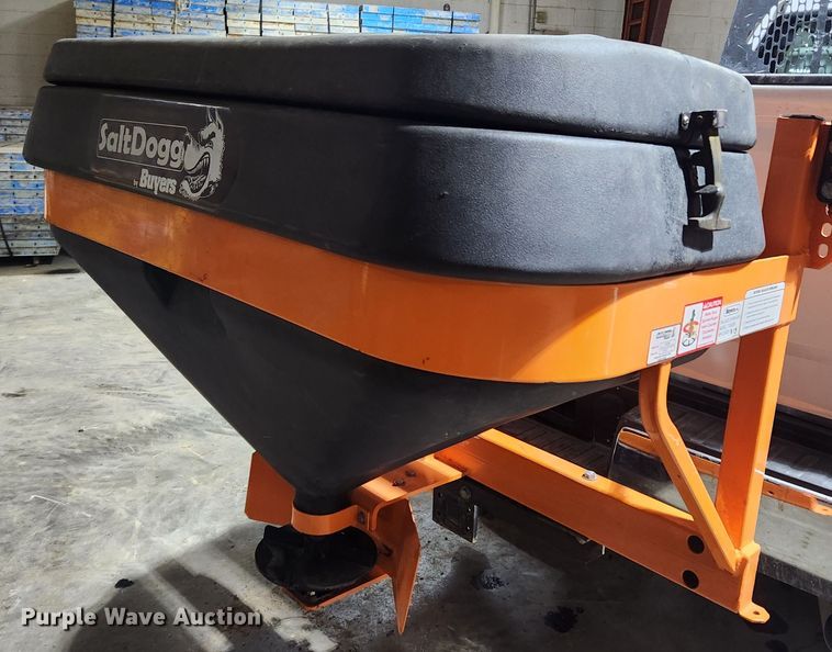 image for item KT9461 Buyers TGS05B  spreader