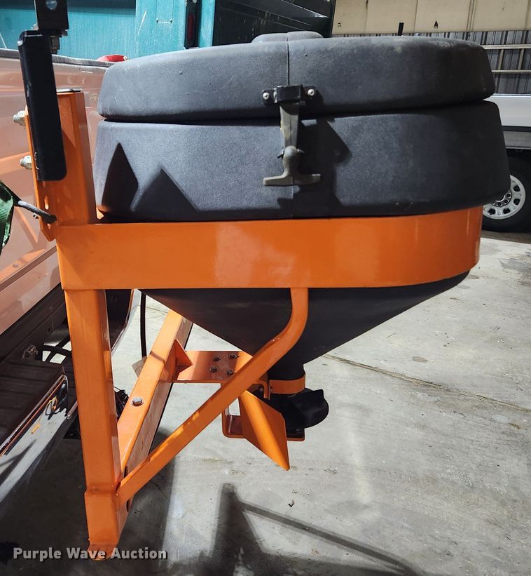 image for item KT9461 Buyers TGS05B  spreader