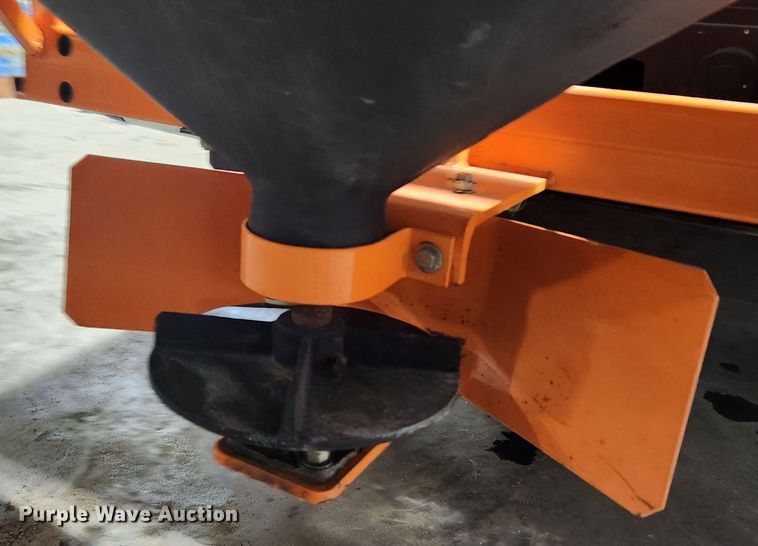 image for item KT9461 Buyers TGS05B  spreader