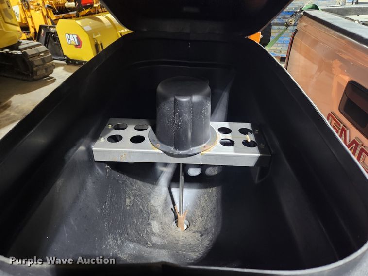 image for item KT9461 Buyers TGS05B  spreader