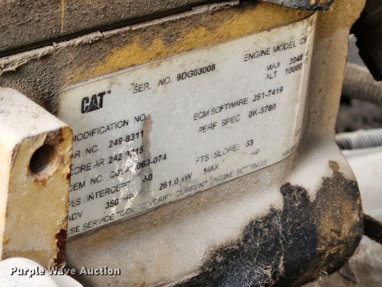 image for item KT9462 2005 Sterling L8500  truck cab and chassis