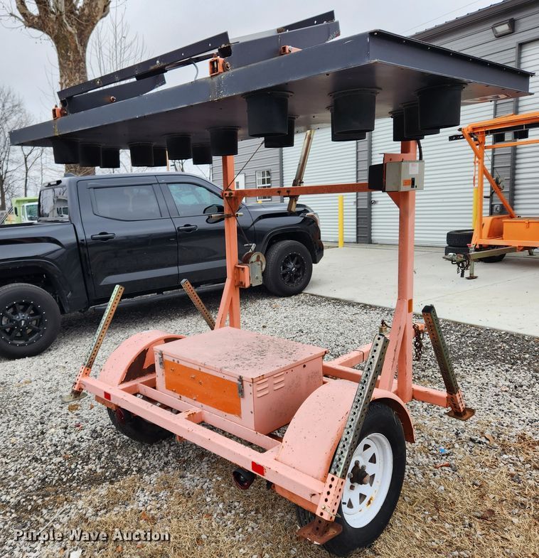 image for item KT9477 2007 Wanco WTSP arrow board trailer