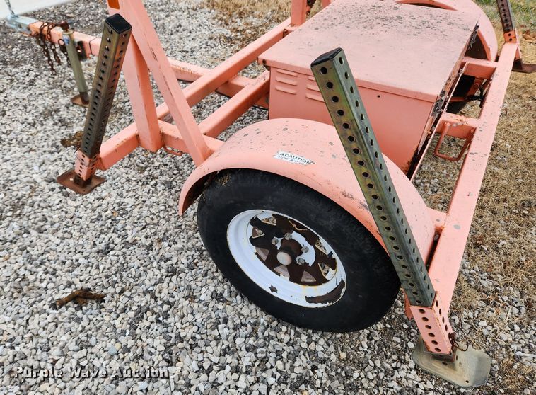 image for item KT9477 2007 Wanco WTSP arrow board trailer