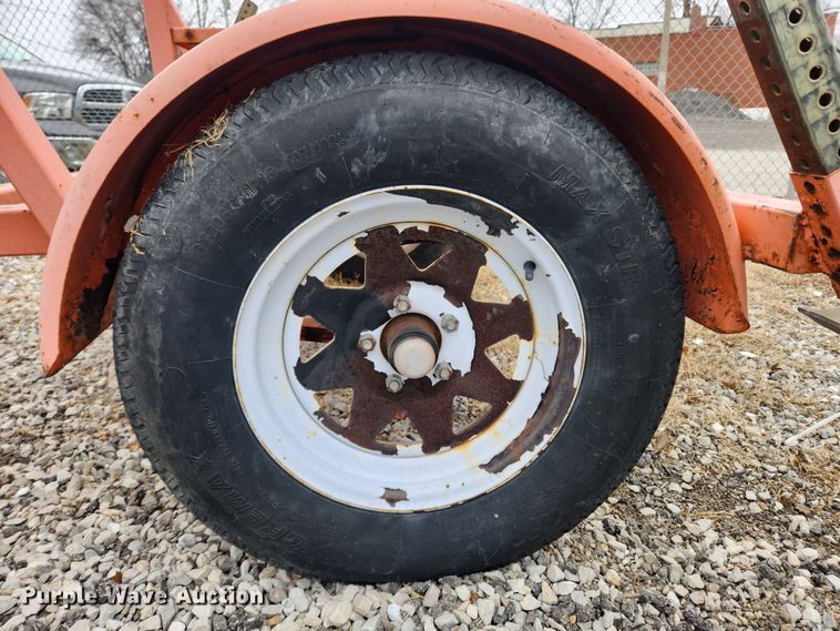 image for item KT9477 2007 Wanco WTSP arrow board trailer