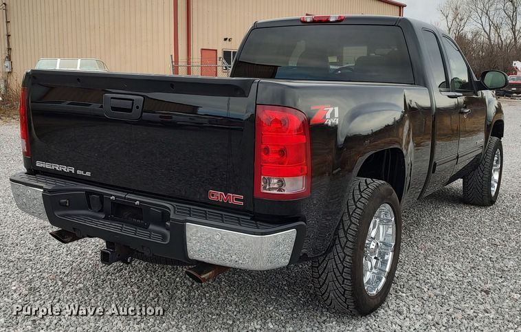 image for item LA9291 2009 GMC Sierra 1500  Ext. Cab pickup truck