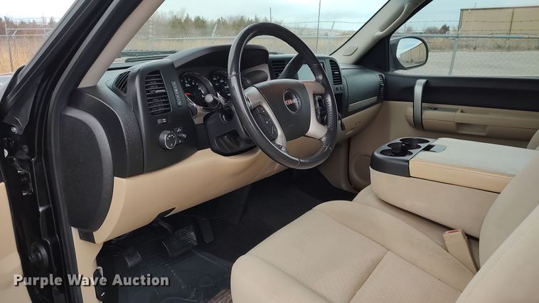 image for item LA9291 2009 GMC Sierra 1500  Ext. Cab pickup truck