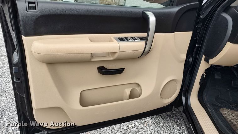 image for item LA9291 2009 GMC Sierra 1500  Ext. Cab pickup truck