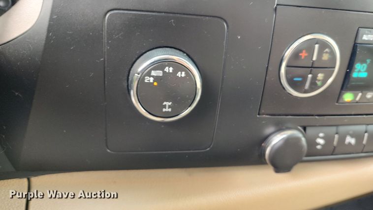 image for item LA9291 2009 GMC Sierra 1500  Ext. Cab pickup truck