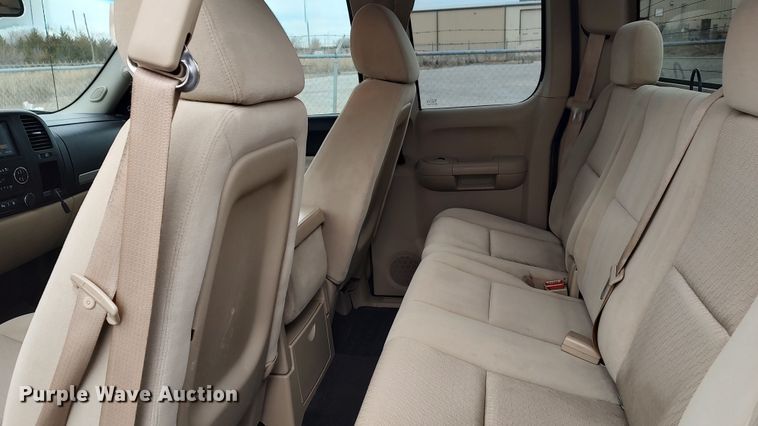 image for item LA9291 2009 GMC Sierra 1500  Ext. Cab pickup truck