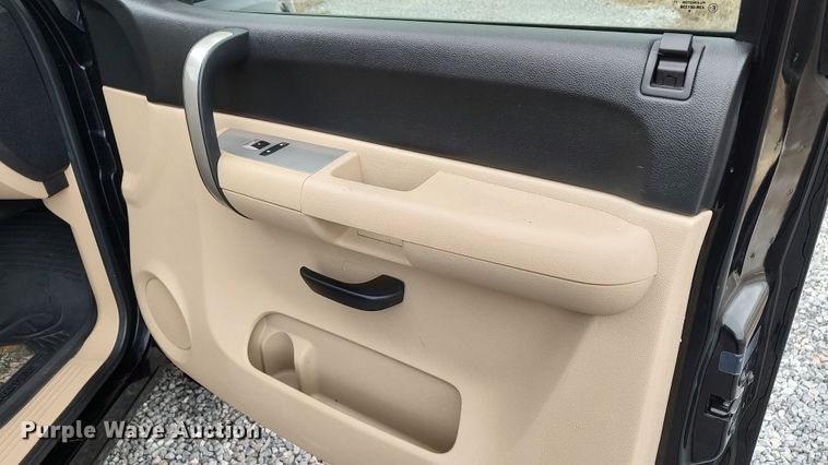 image for item LA9291 2009 GMC Sierra 1500  Ext. Cab pickup truck