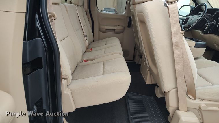 image for item LA9291 2009 GMC Sierra 1500  Ext. Cab pickup truck