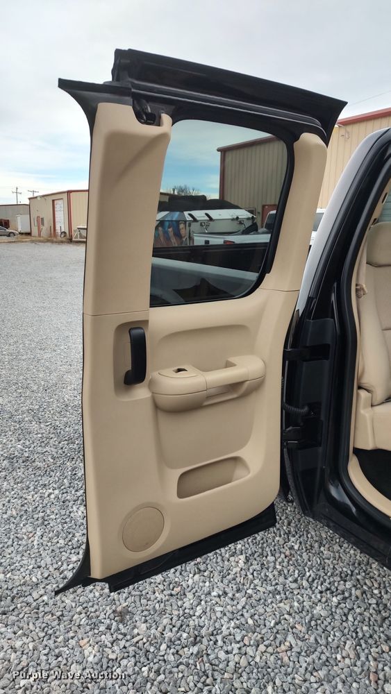 image for item LA9291 2009 GMC Sierra 1500  Ext. Cab pickup truck