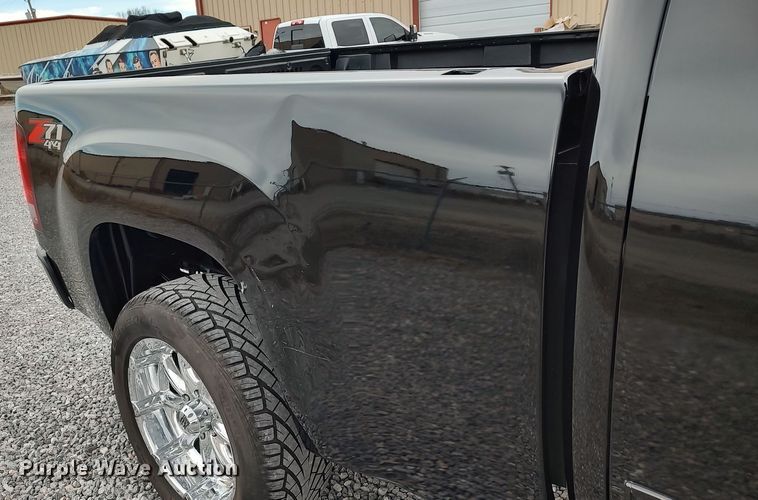 image for item LA9291 2009 GMC Sierra 1500  Ext. Cab pickup truck