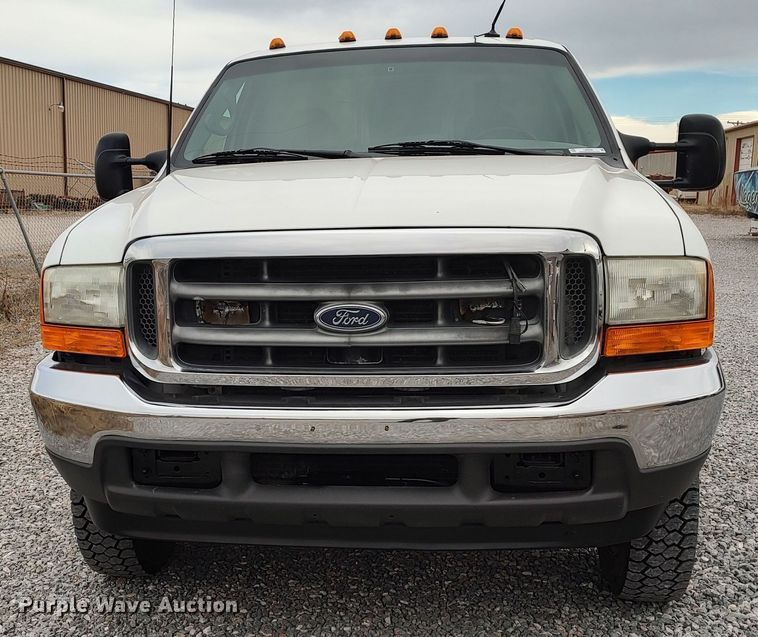 image for item LA9292 2001 Ford F550  truck cab and chassis