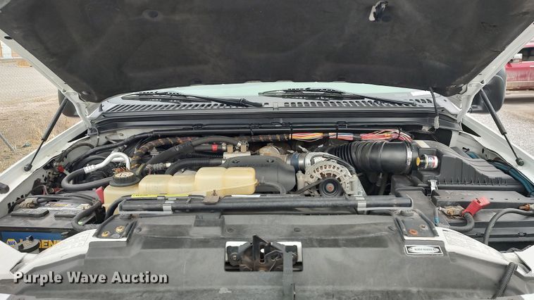 image for item LA9292 2001 Ford F550  truck cab and chassis