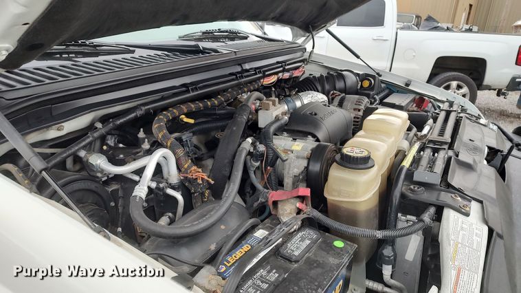 image for item LA9292 2001 Ford F550  truck cab and chassis