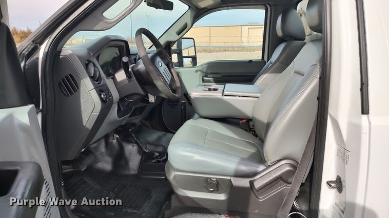 image for item LA9293 2012 Ford F550  utility / service truck